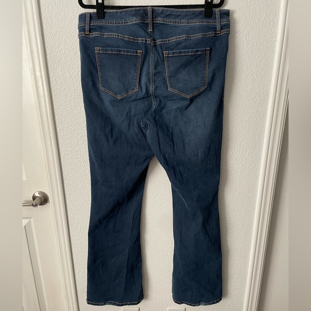 🌈3/$13 Torrid🌈 Torrid Slim Boot Jeans - Picture 2 of 3